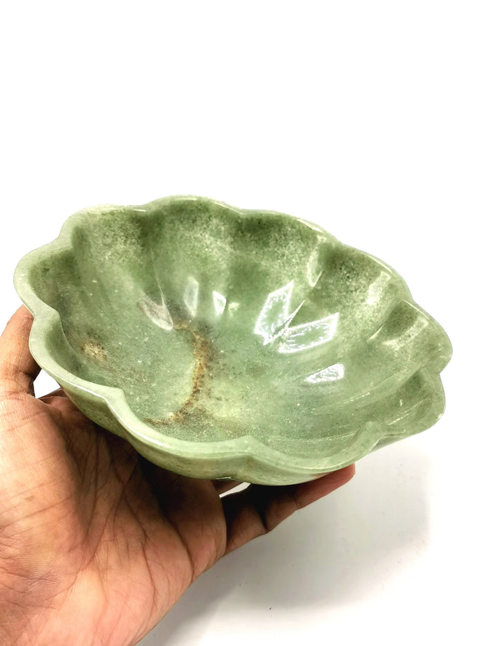 Beautiful light green quartz designer hand carved bowls - 6 inches and 295 gms (0.65 lb) - ONE BOWL ONLY