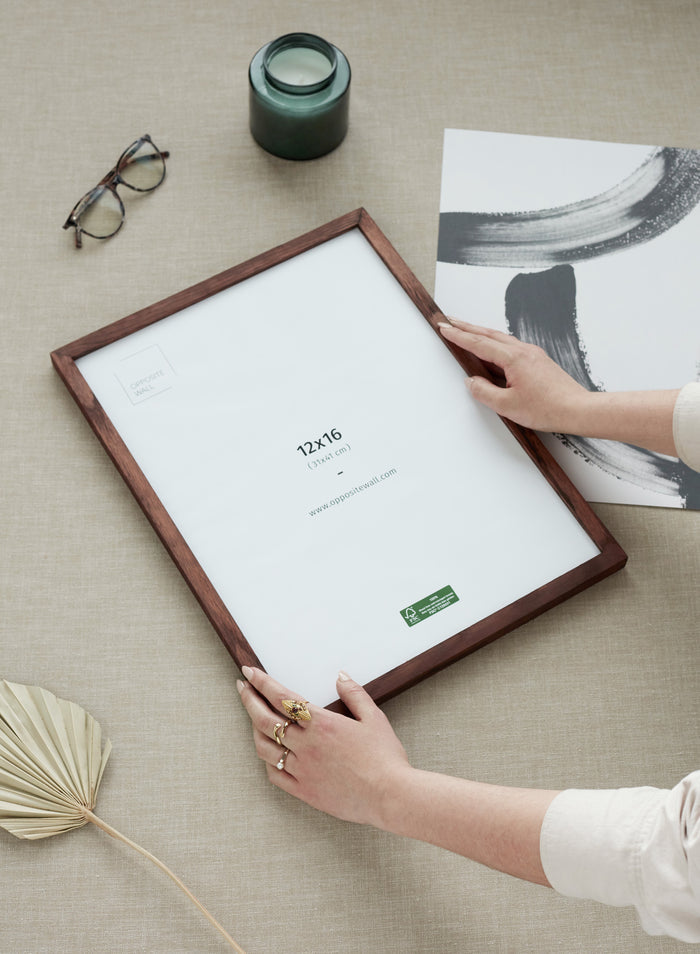 Dark Oak Frame, 19¾x27½ in | 50x70 cm