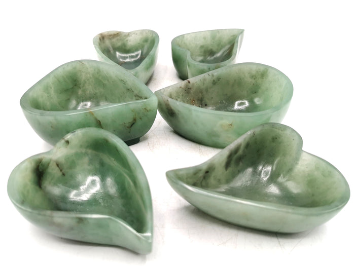 1 unit of Beautiful light green aventurine tear-drop shaped designer bowl - 3.8 inches and 165 gms (0.36 lb) - ONE BOWL ONLY
