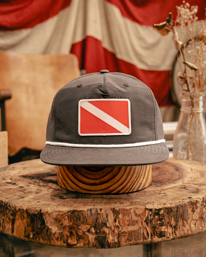 256 Richardson | Dive Flag | Manready Mercantile