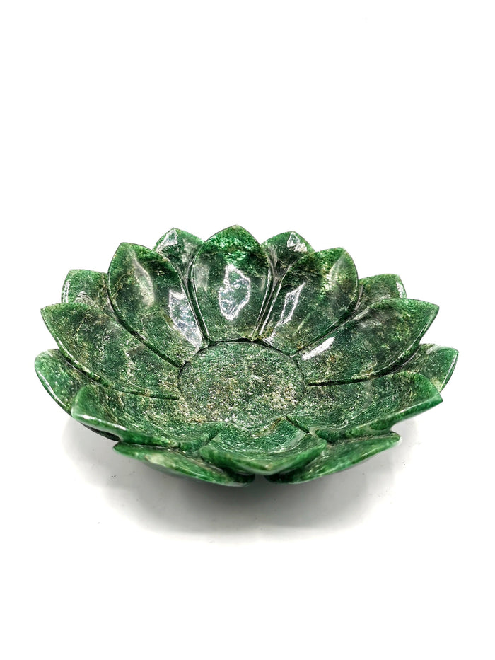 Beautiful green aventurine hand carved lotus bowls - 7 inches diameter and 505 gms (1.11 lb) - ONE BOWL ONLY - Shwasam