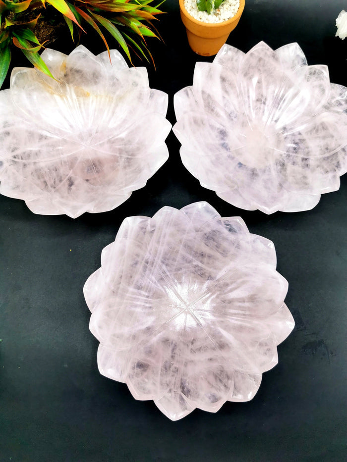 Beautiful rose quartz hand carved lotus bowls - 7 inches diameter and 600 gms (1.32 lb) - ONE BOWL ONLY