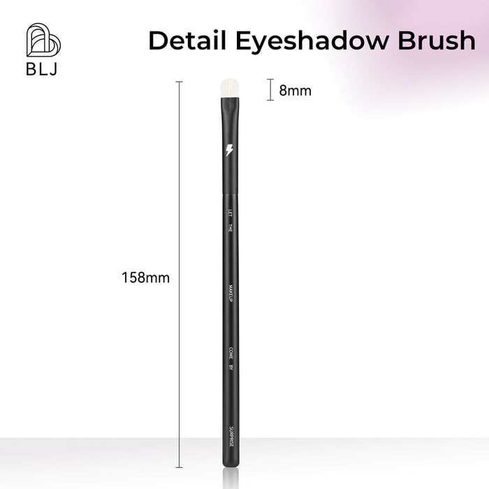 BLJ Lightning Series Small Eyeshadow Brush 1Pc