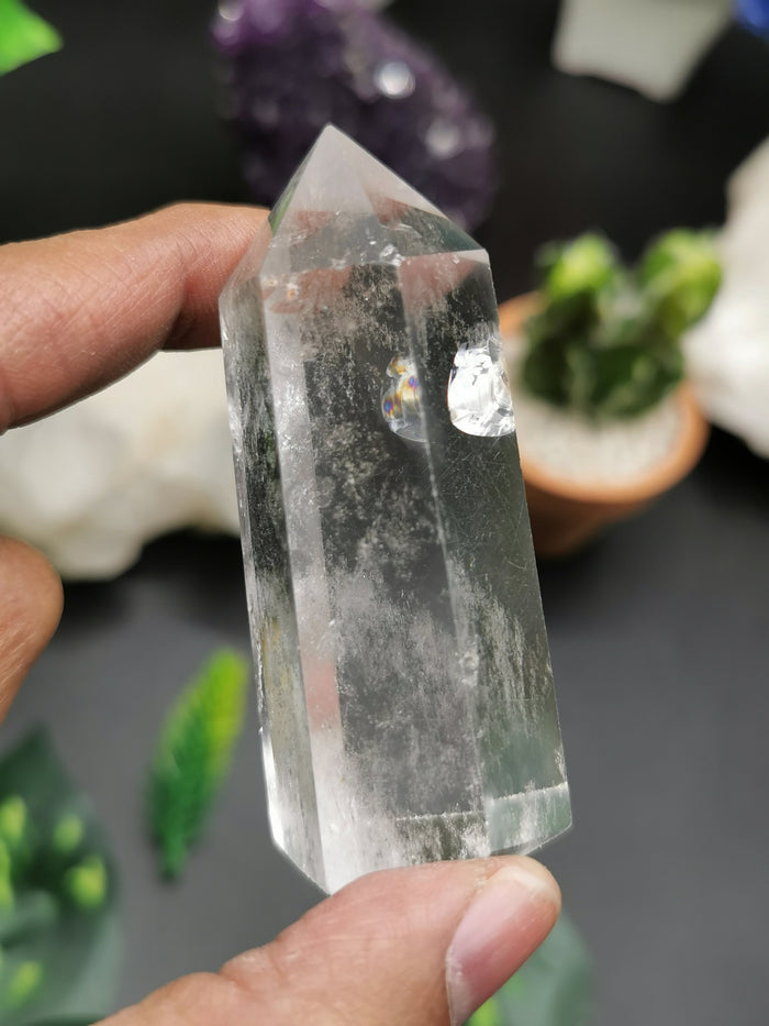 Clear Quartz or Spathik Point -Energy/Reiki/Crystal Healing, Crystal gemstones - Shwasam