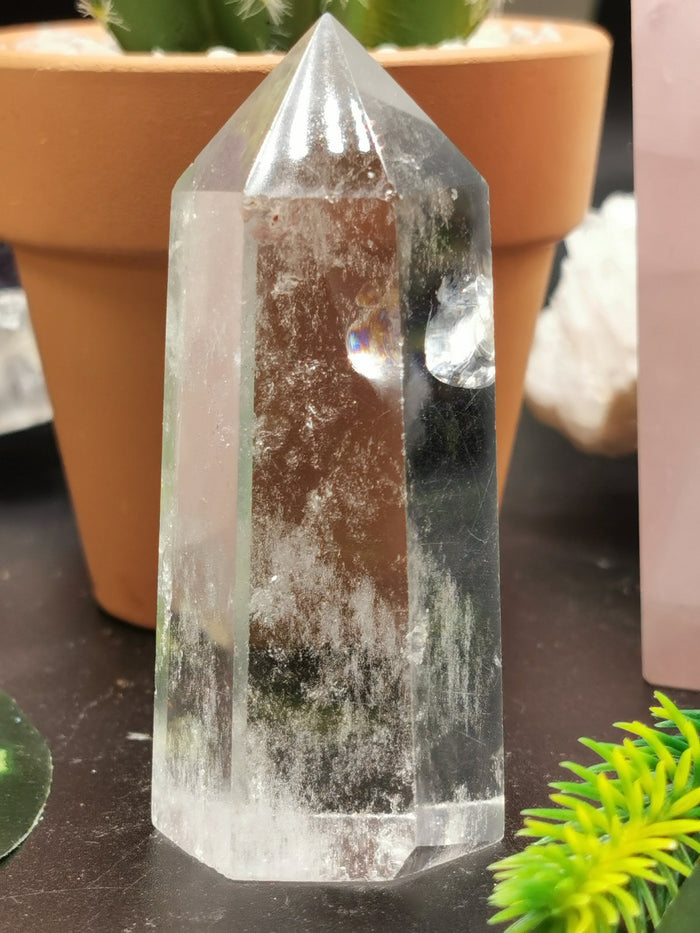 Clear Quartz or Spathik Point -Energy/Reiki/Crystal Healing, Crystal gemstones - Shwasam