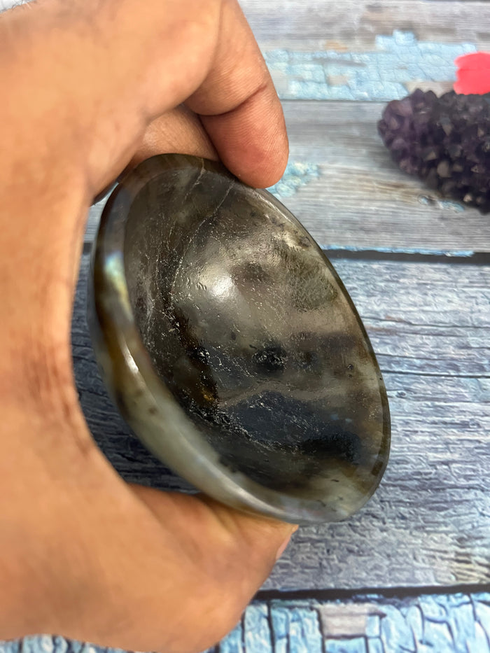 Beautiful Labradorite hand carved round bowl - 3 inches diameter and total weight 145 gms (0.32 lb) - ONE BOWL ONLY - Shwasam