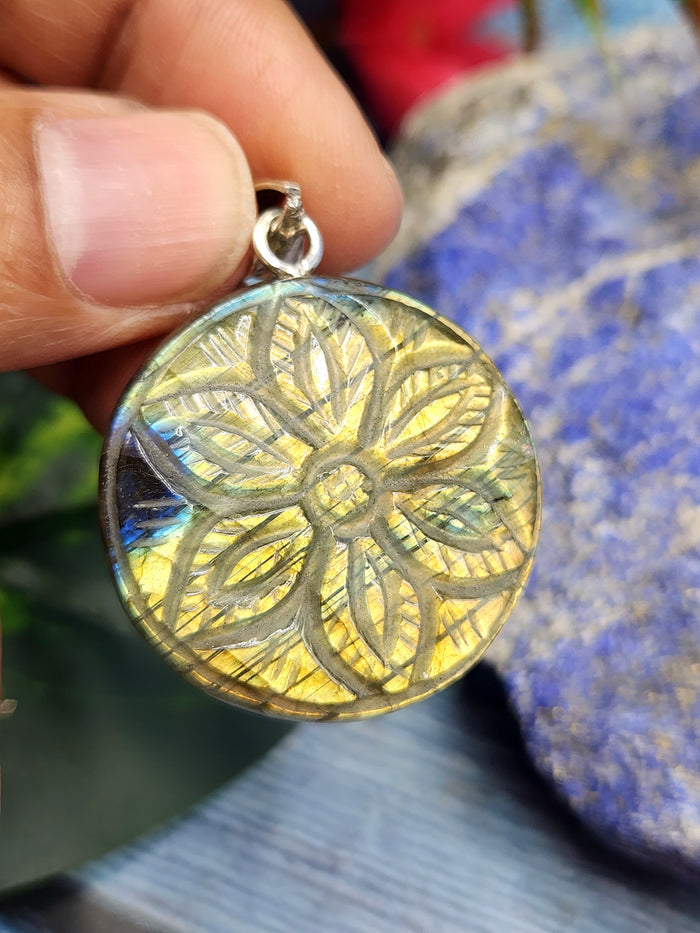 Labradorite Floral Carving Pendant with 925 Silver Loop - A Fusion of Artistry in Gemstone & Radiance