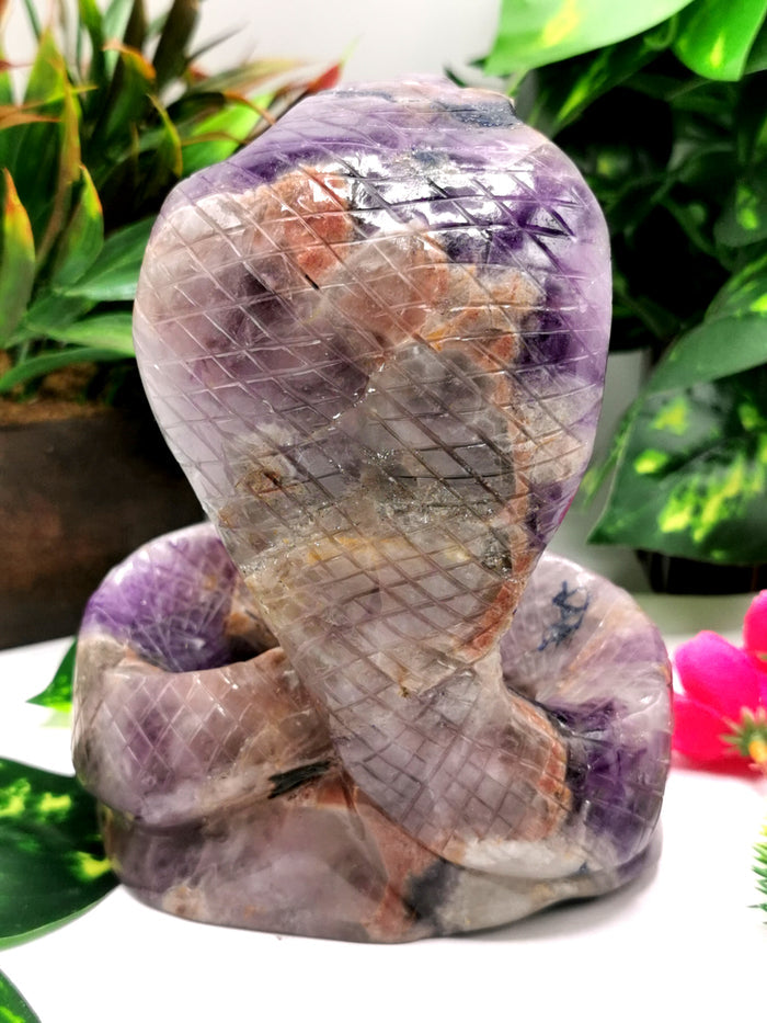 Magnificent Cobra Snake carved in Amethyst stone - animal carving
