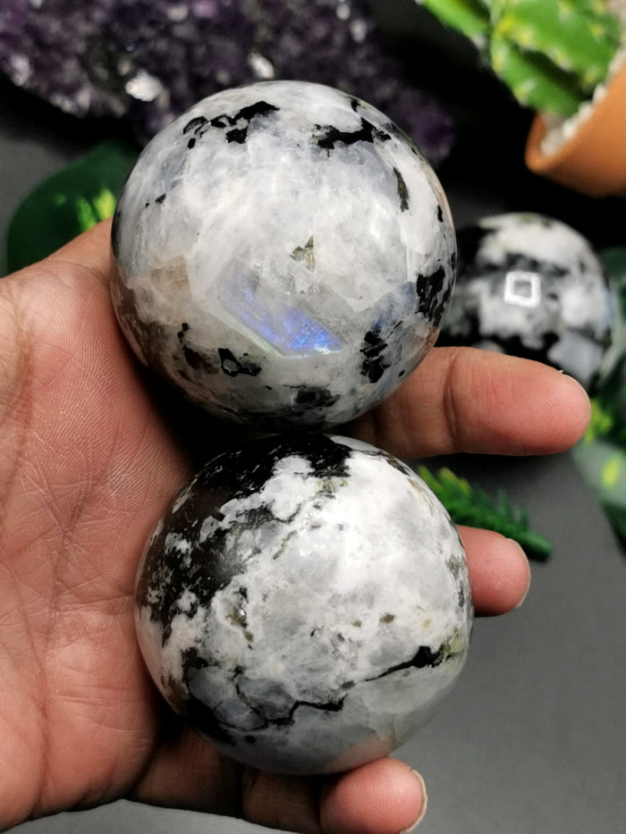 Natural moonstone sphere/ball - handmade carvings - energy/chakra/reiki - 2 inch (5 cms) dia and 210 gms (0.46 lb) - ONE PIECE ONLY