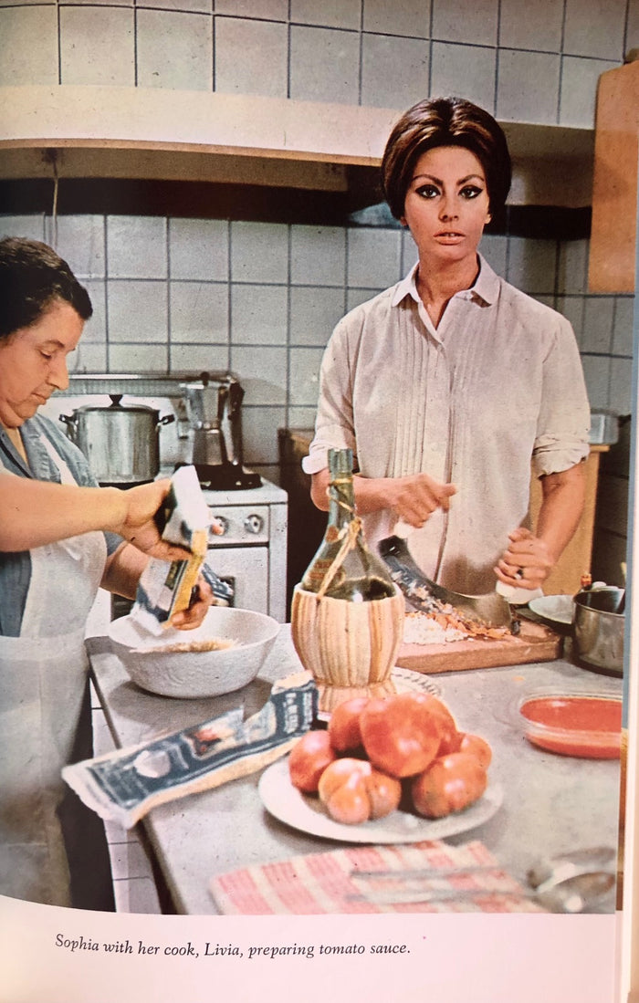 (*NEW ARRIVAL*) (Hollywood) Sophia Loren. In the Kitchen with Love.