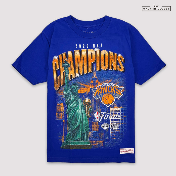 NEW YORK KNICKS 2026 NBA CHAMPIONS NEW YORK CITY BLACK MITCHELL & NESS PREMIUM T-SHIRT