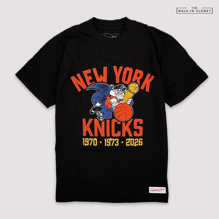 NEW YORK KNICKS 3X NBA CHAMPIONS KNICKERBOCKER CREAM PREMIUM MITCHELL & NESS T-SHIRT