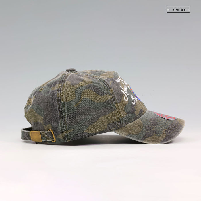 NEW YORK KNICKS 3X NBA FINALS CHAMPIONS SCRIPT LOW PRO CAMO MITCHELL & NESS STRAPBACK HAT