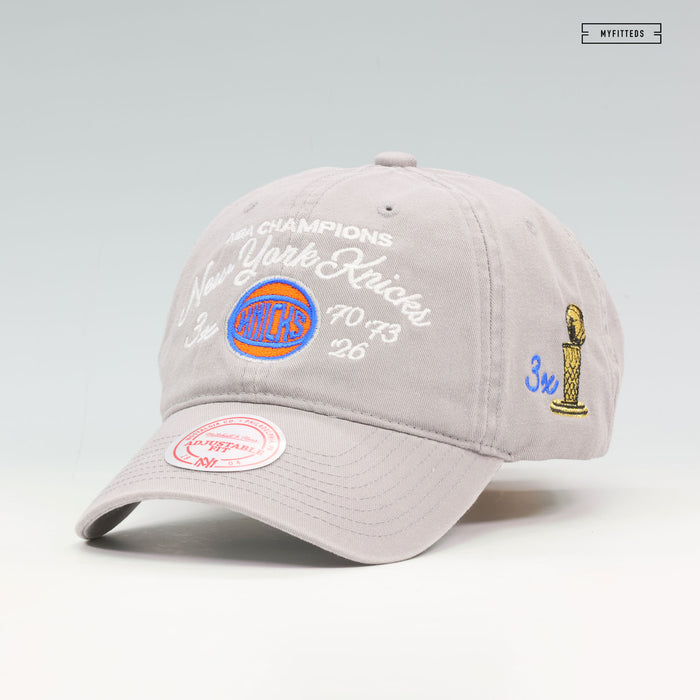 NEW YORK KNICKS 3X NBA FINALS CHAMPIONS SCRIPT LOW PRO GREY MITCHELL & NESS STRAPBACK HAT