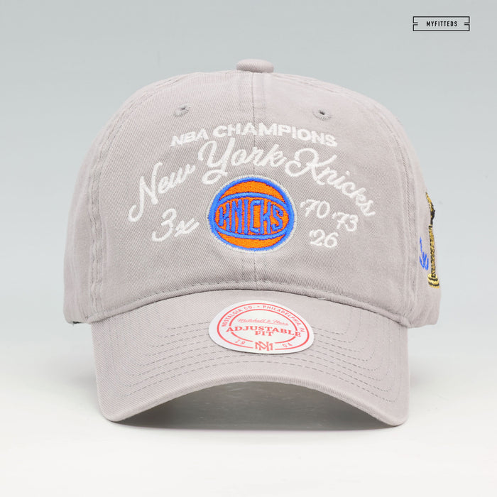 NEW YORK KNICKS 3X NBA FINALS CHAMPIONS SCRIPT LOW PRO GREY MITCHELL & NESS STRAPBACK HAT
