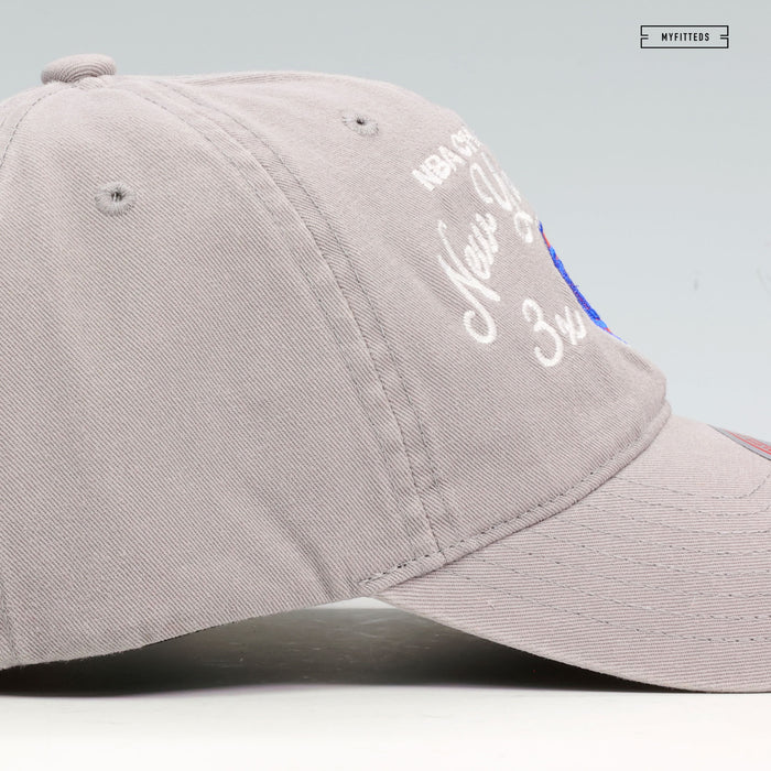 NEW YORK KNICKS 3X NBA FINALS CHAMPIONS SCRIPT LOW PRO GREY MITCHELL & NESS STRAPBACK HAT