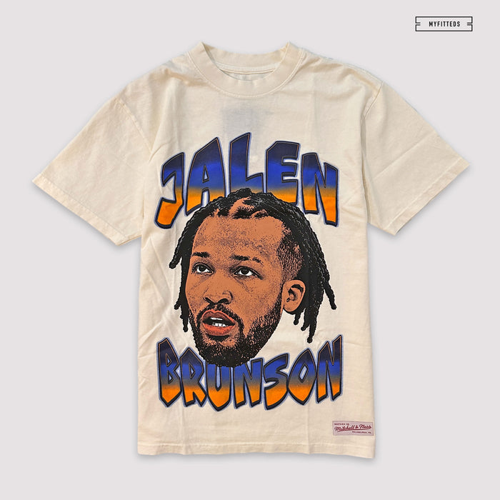 NEW YORK KNICKS JALEN BRUSON BIG FACE CARICATURE CREAM MITCHELL & NESS T-SHIRT