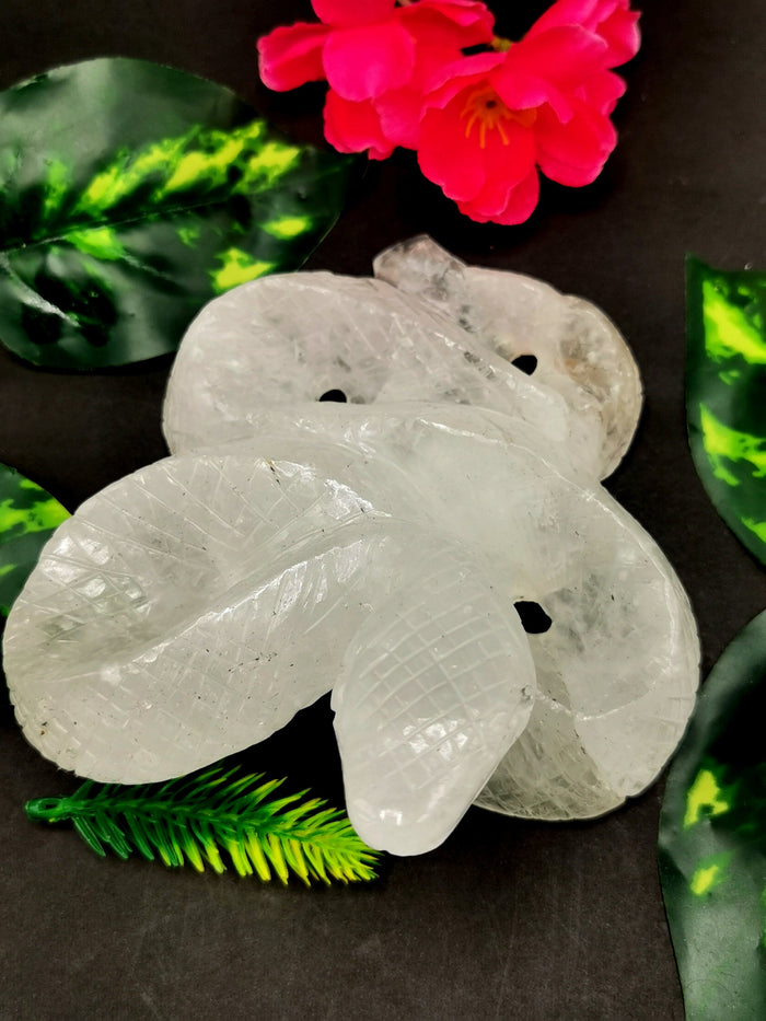 Slithering snake carving in clear quartz stone - crystal healing / chakra / reiki / energy - 4.8 inches and 580 gms (1.28 lb) Animal carving
