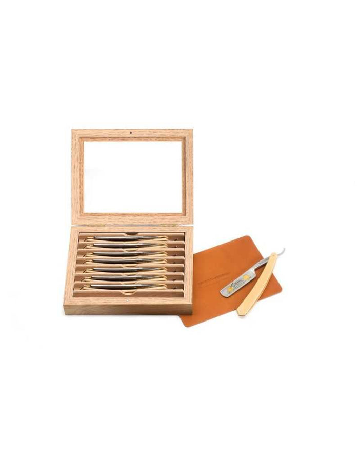 Wooden razor case with blades and leather cleaning cloth