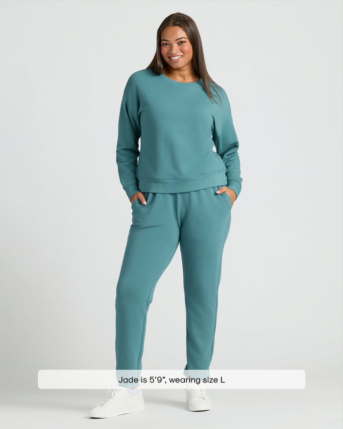 Woman models Womens Stormcloud Slouch Pullover Crew & Relaxed Jogger 2-Pack.