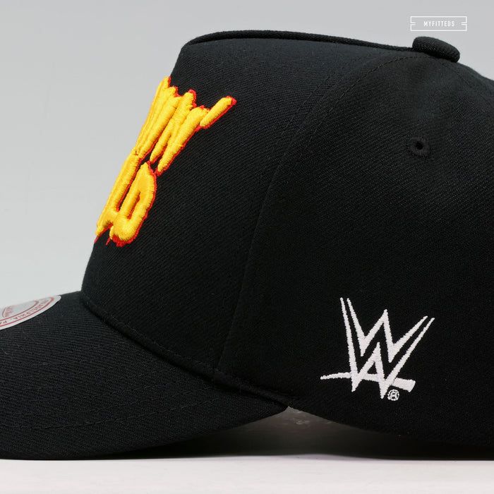 WWE HULKAMANIA RUNNIN' WILD PRO PINCH STRUCTURED MITCHELL & NESS SNAPBACK HAT